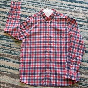 Vineyard Vines Classic Fit Plaid On-The-Go Shirt in Performance Nylon. Large